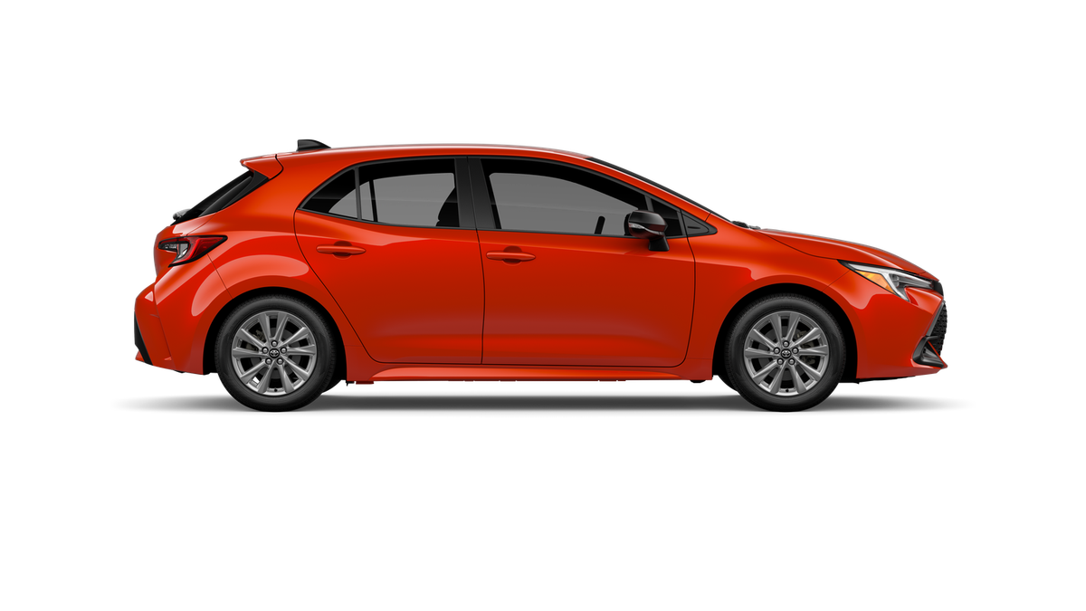 2027 Toyota Corolla Hatchback SE