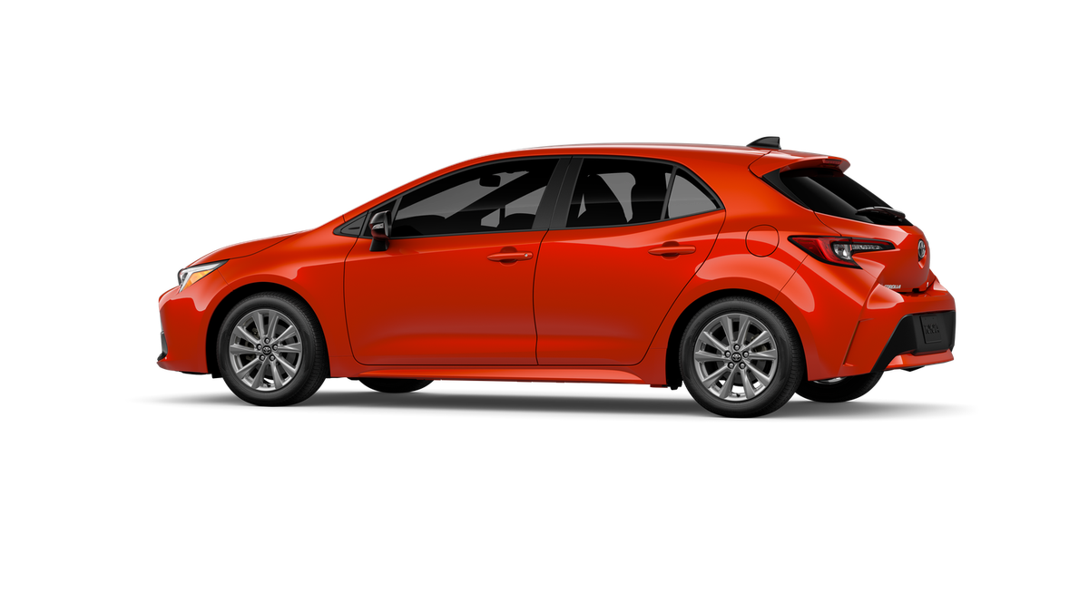 2027 Toyota Corolla Hatchback SE