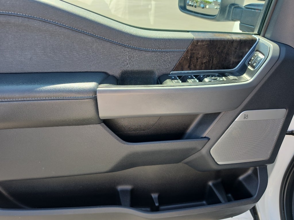 2023 Ford F-350 Super Duty LARIAT