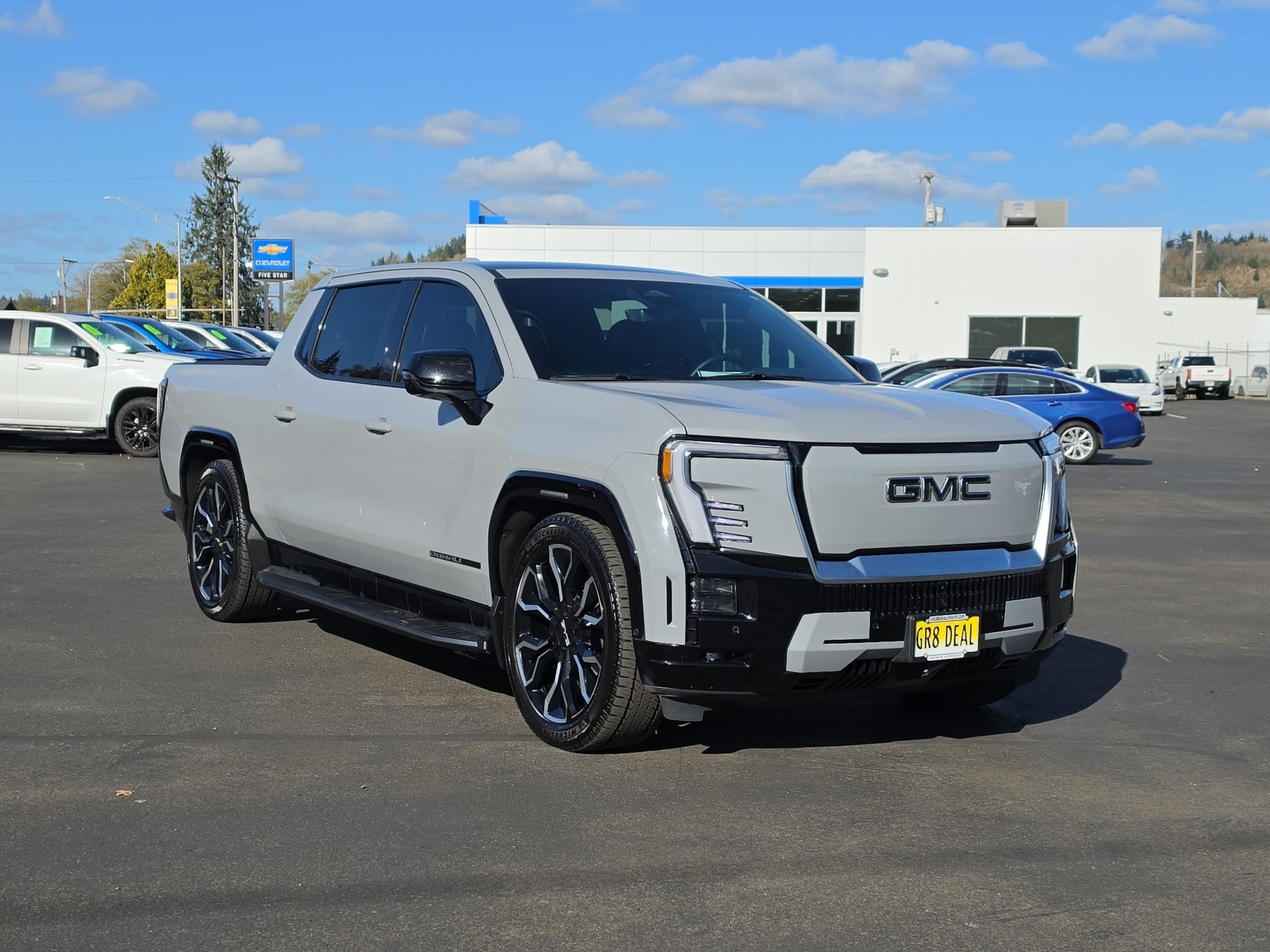 Used 2025 GMC Sierra EV Denali with VIN 1GT10MED7SU402391 for sale in Aberdeen, WA