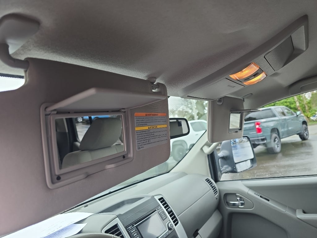 2016 Nissan Frontier SV