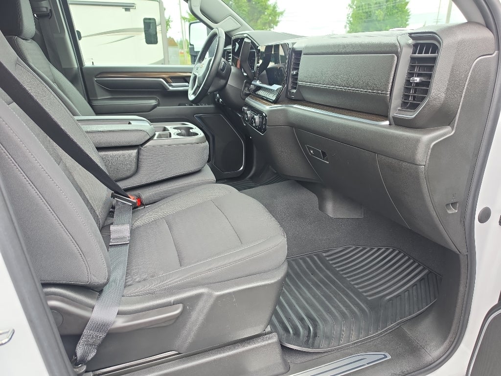 2024 Chevrolet Silverado 3500 LT