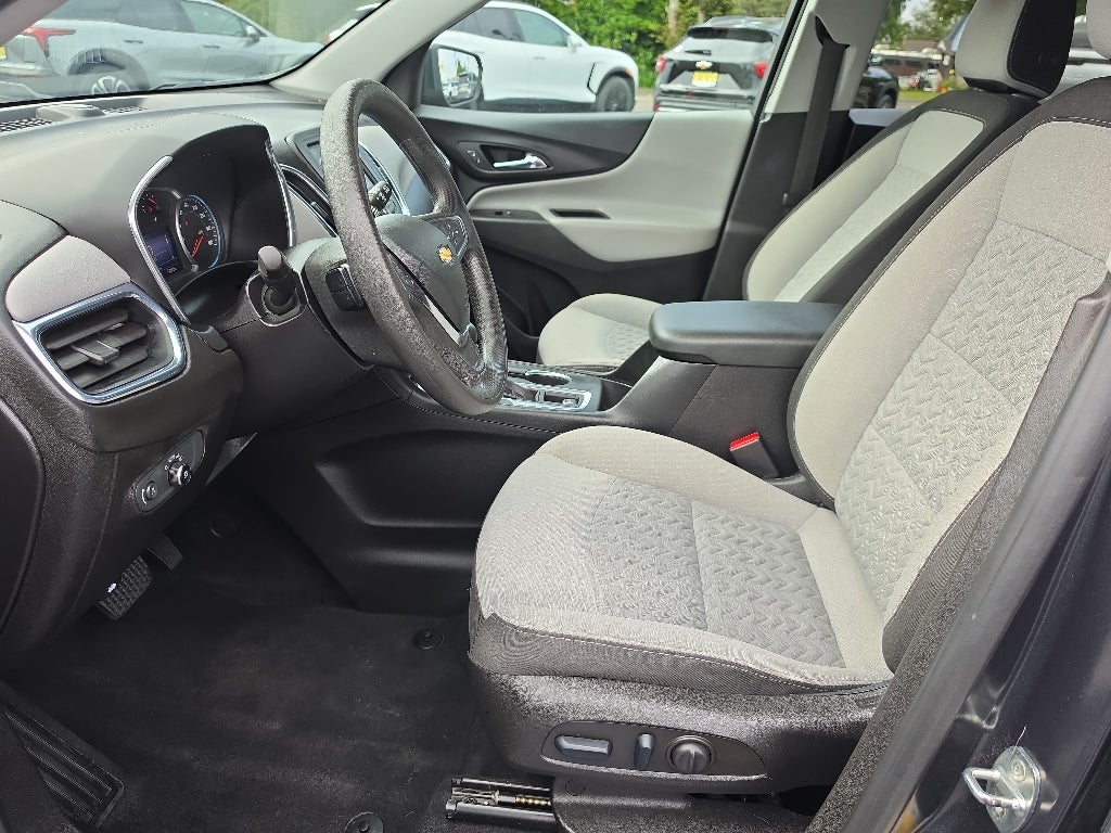 2022 Chevrolet Equinox LT - Photo 12