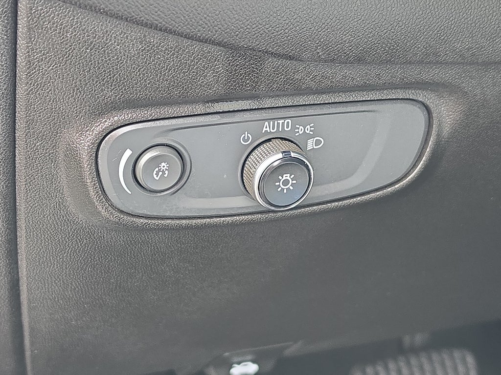 2022 Chevrolet Equinox LT - Photo 22