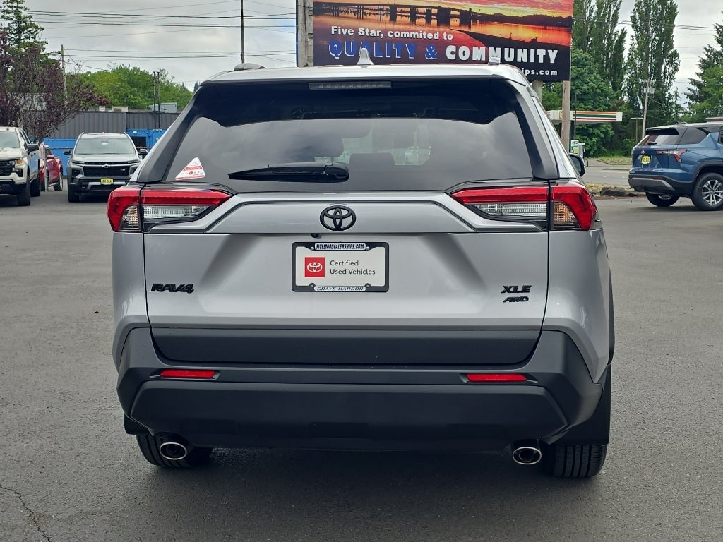 2025 Toyota RAV4 XLE