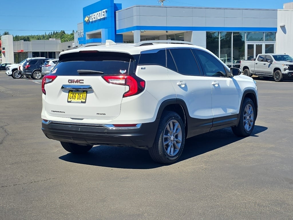 2023 GMC Terrain SLT