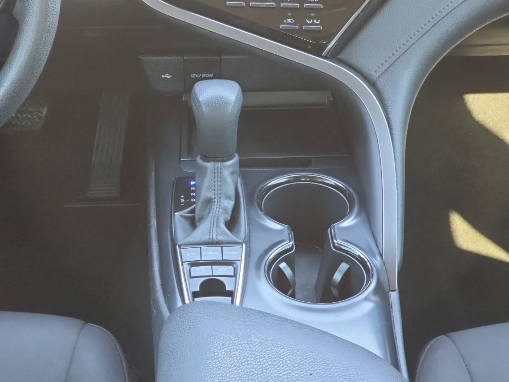2020 Toyota Camry Hybrid Hybrid LE