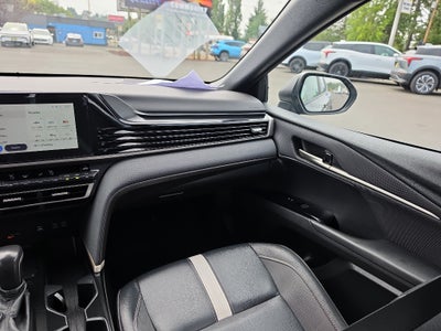 2025 Toyota Camry Hybrid SE
