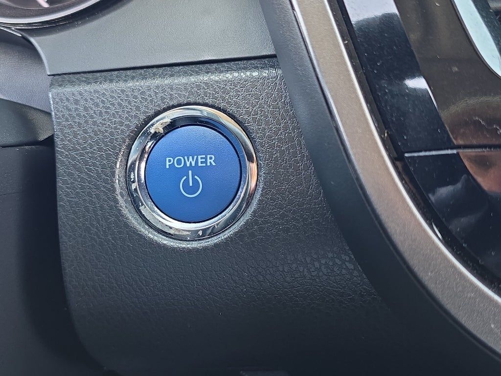 2022 Toyota Camry Hybrid Hybrid SE