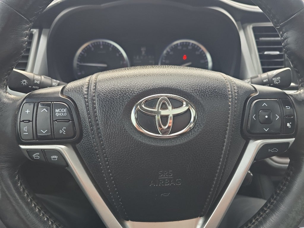 2014 Toyota Highlander Limited Platinum