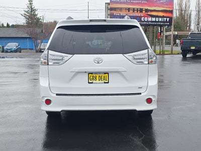 2018 Toyota Sienna SE