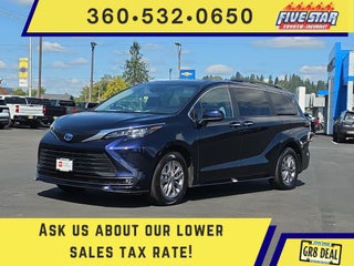 2025 Toyota Sienna XLE