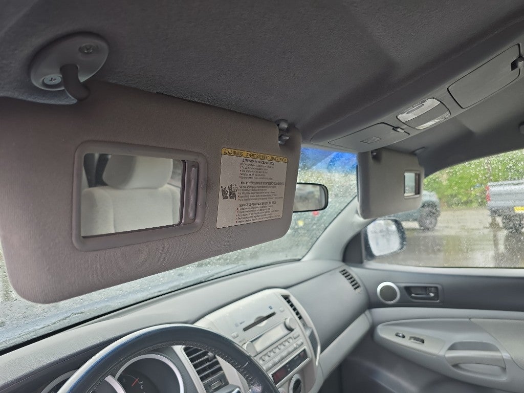 2005 Toyota Tacoma Base V6 (A5)