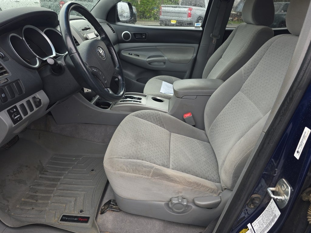 2005 Toyota Tacoma Base V6 (A5)