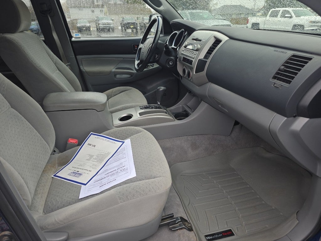 2005 Toyota Tacoma Base V6 (A5)