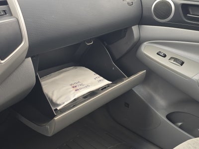 2005 Toyota Tacoma Base V6 (A5)