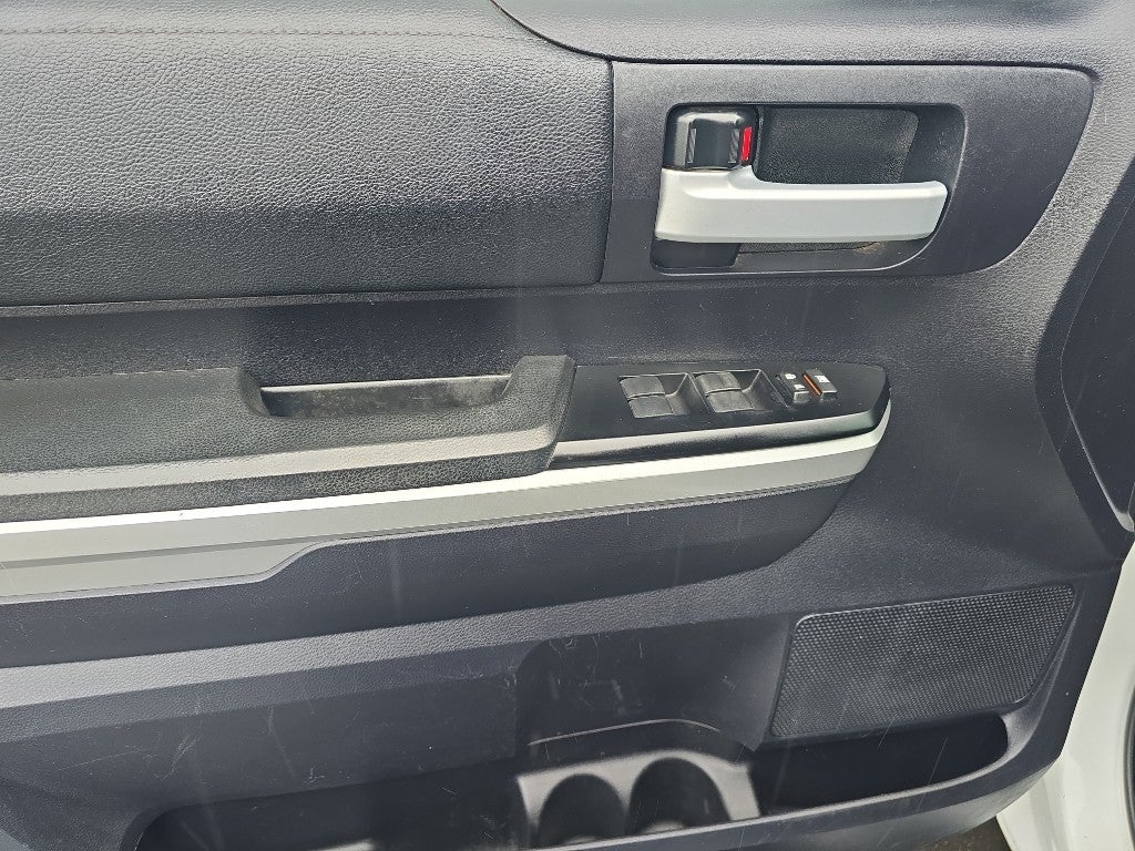 2014 Toyota Tundra SR5