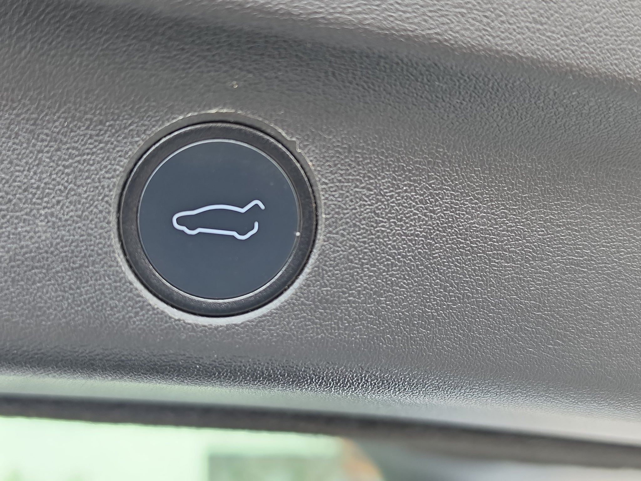 2021 Tesla Model Y Long Range - Photo 11