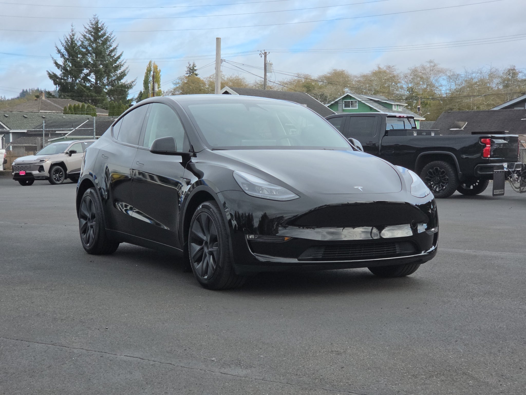 Used 2024 Tesla Model Y Long Range with VIN 7SAYGDEE1RF196851 for sale in Aberdeen, WA