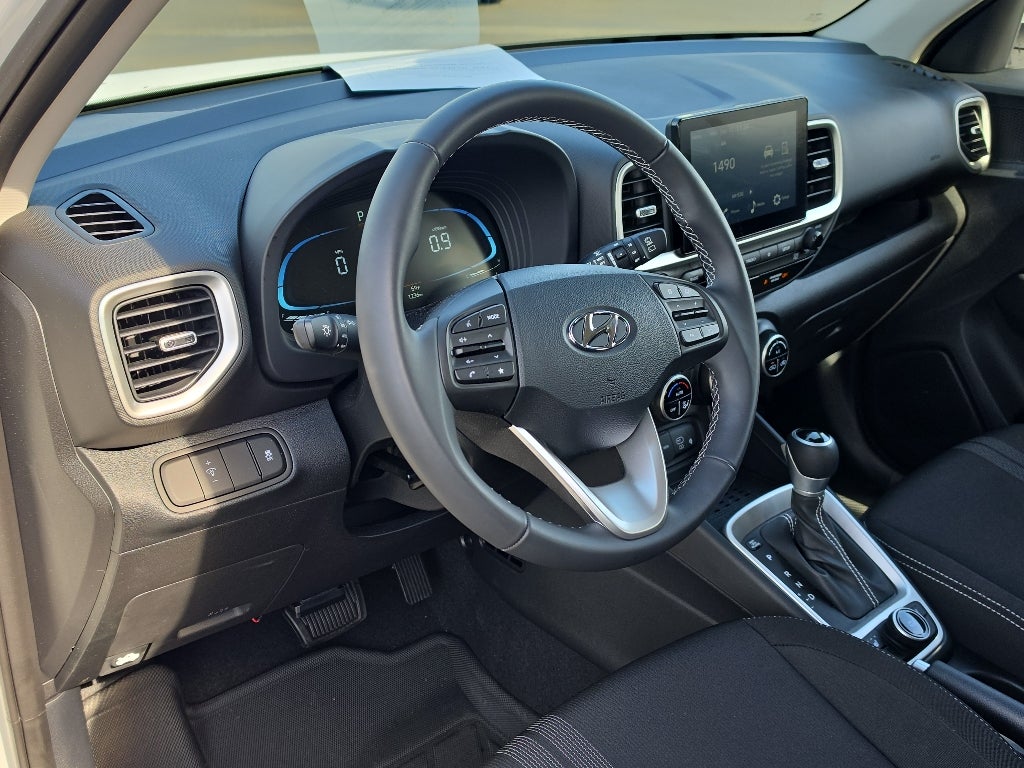 2026 Hyundai Venue SEL - Photo 15