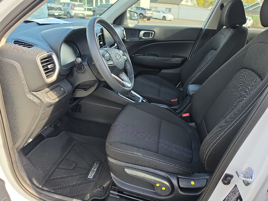 2026 Hyundai Venue SEL - Photo 16