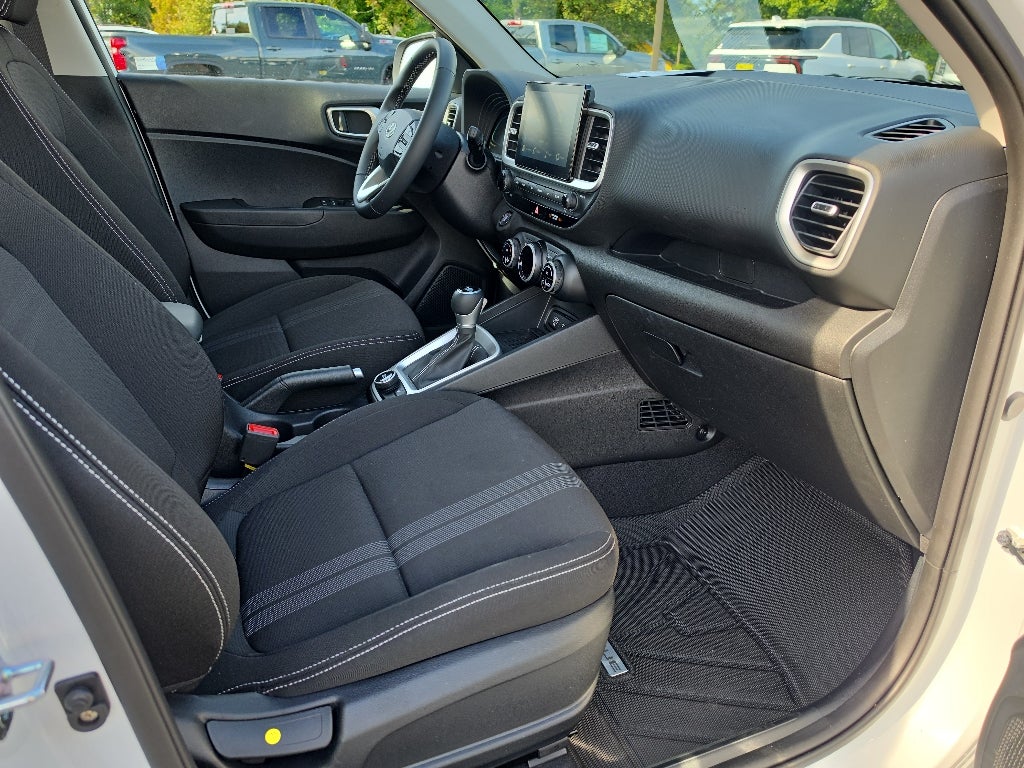 2026 Hyundai Venue SEL - Photo 17