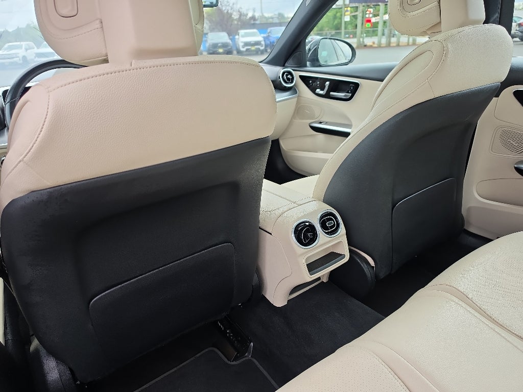 2025 Mercedes-Benz C-Class Sedan C 300 - Photo 19