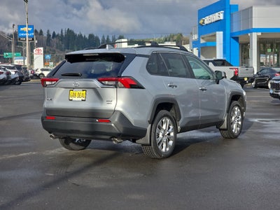 2025 Toyota RAV4 XLE Premium