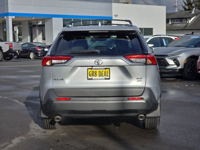 2025 Toyota RAV4 XLE Premium