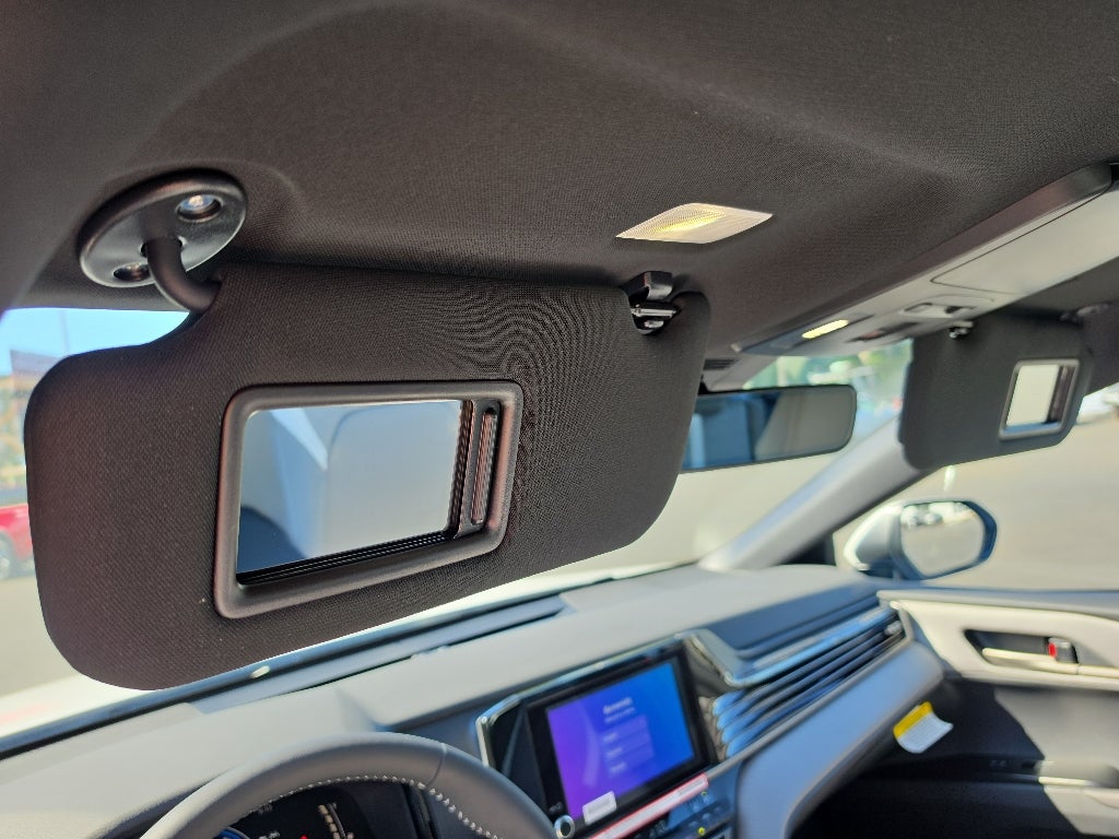 2026 Toyota Camry Hybrid SE