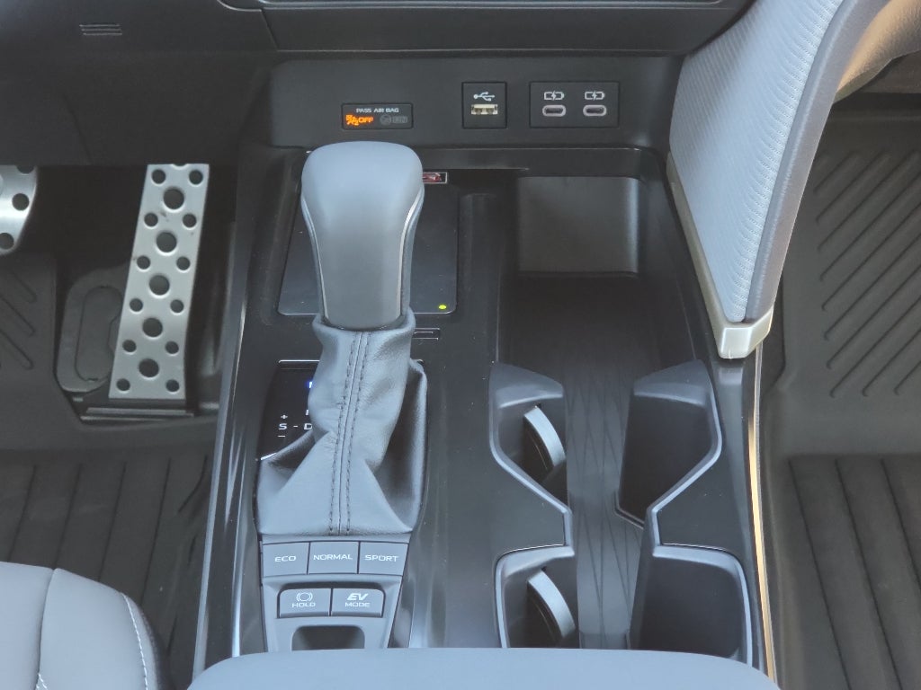 2026 Toyota Camry Hybrid SE