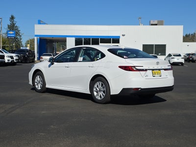 2026 Toyota Camry Hybrid LE