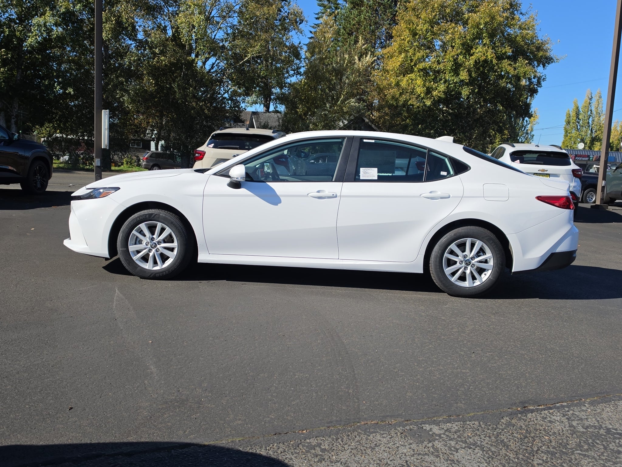 2026 Toyota Camry Hybrid LE