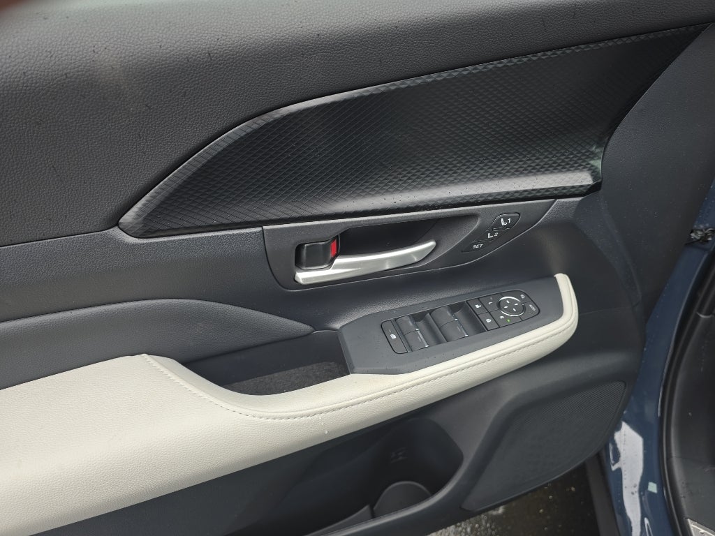 2026 Toyota Grand Highlander Hybrid Hybrid MAX Platinum