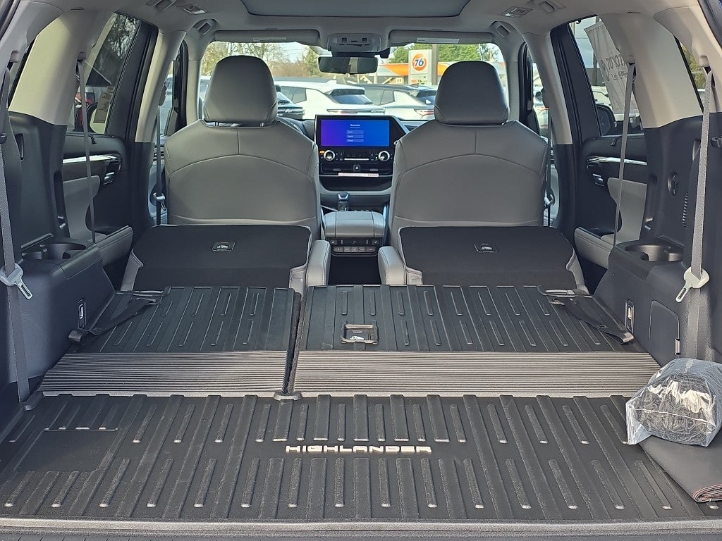 2026 Toyota Highlander Hybrid Hybrid Platinum