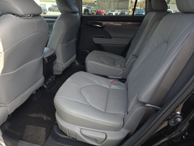 2026 Toyota Highlander Hybrid Hybrid Platinum