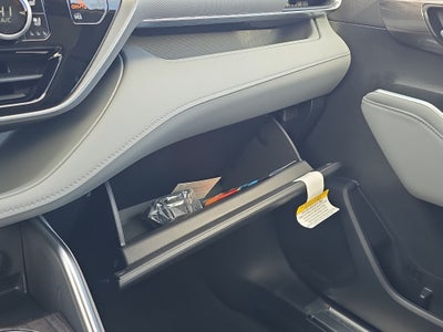 2026 Toyota Highlander Hybrid Hybrid Platinum