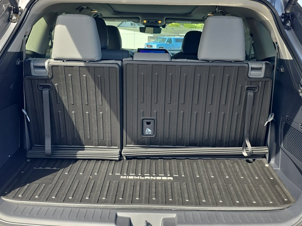 2026 Toyota Highlander Hybrid Hybrid Platinum