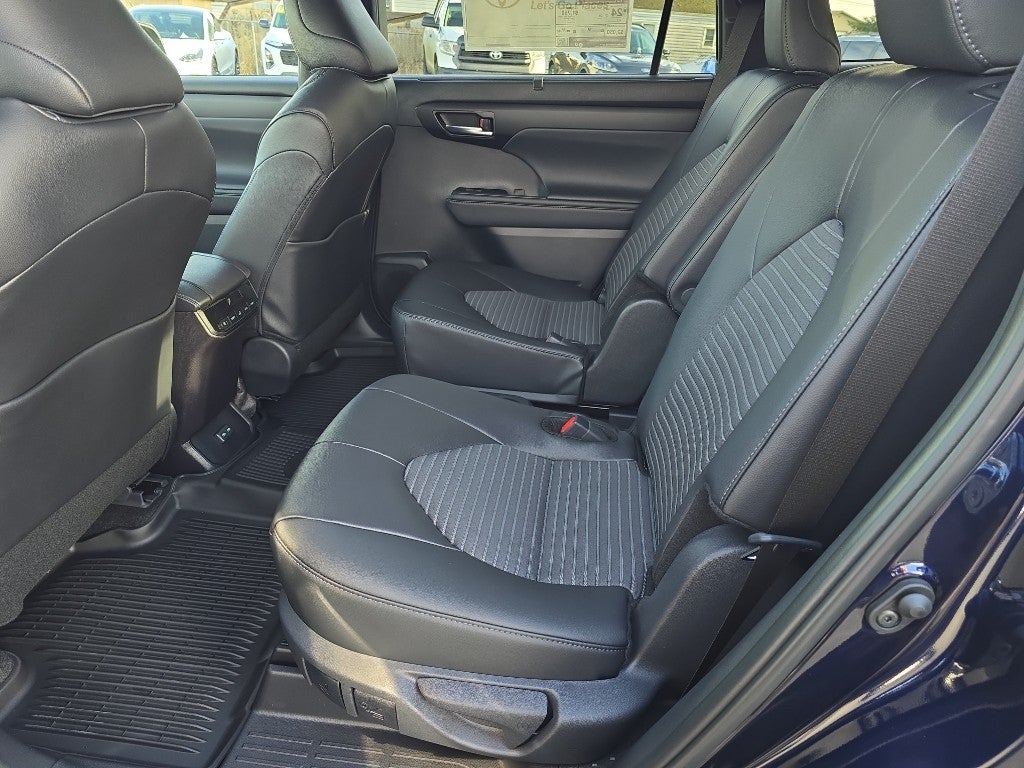 2026 Toyota Highlander XSE