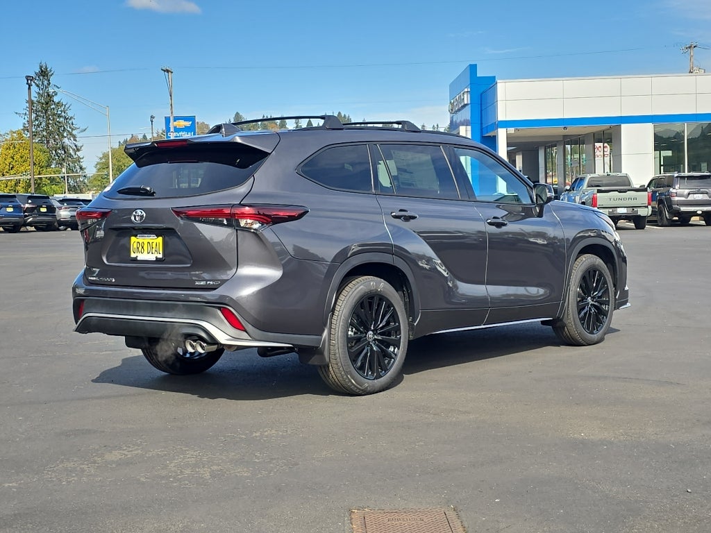 2025 Toyota Highlander XSE