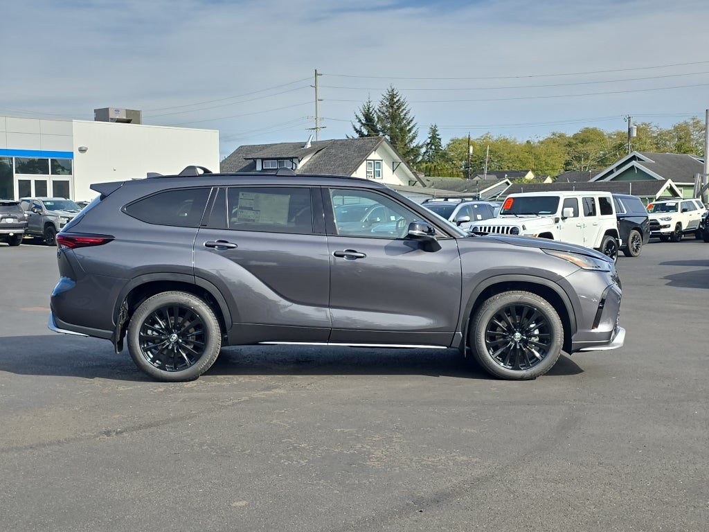 2025 Toyota Highlander XSE