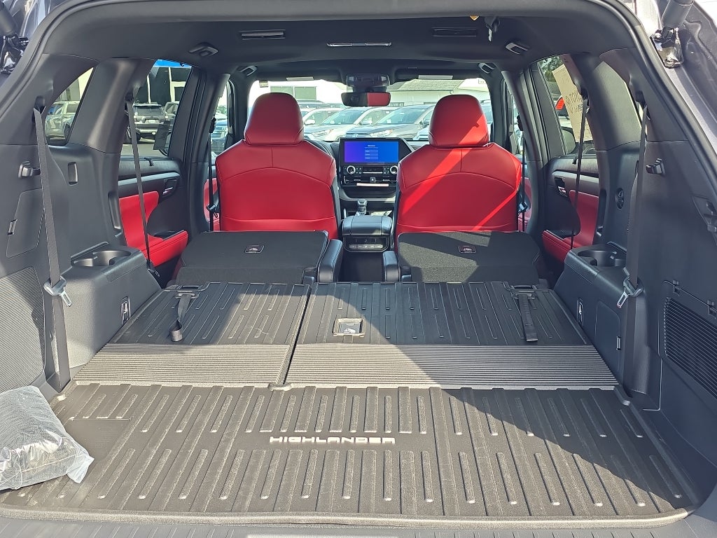 2025 Toyota Highlander XSE