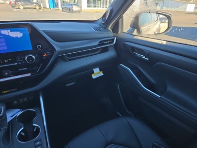 2026 Toyota Highlander XSE