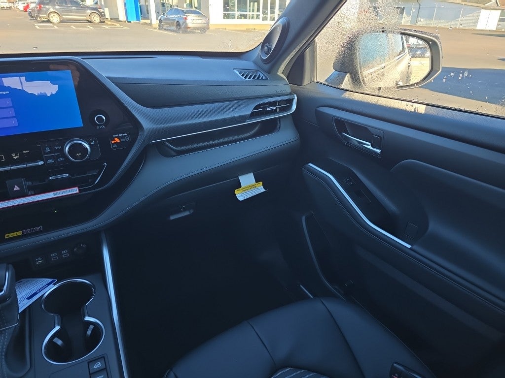 2026 Toyota Highlander XSE