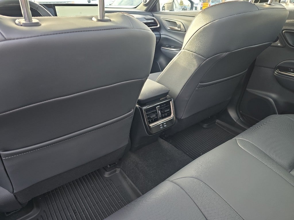 2025 Toyota Toyota Crown Signia Limited