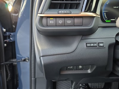 2025 Toyota Toyota Crown Signia Limited