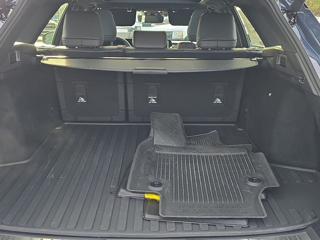 2025 Toyota Toyota Crown Signia Limited