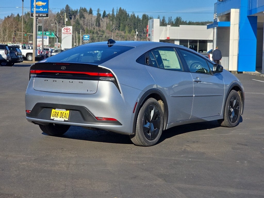 2026 Toyota Prius LE AWD