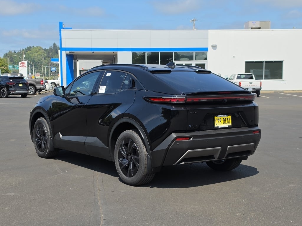 2026 Toyota C-HR SE