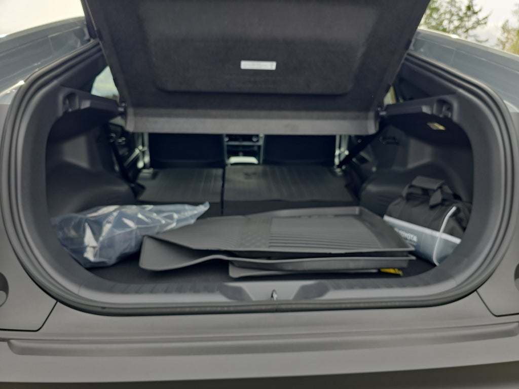 2026 Toyota C-HR SE/XSE SE